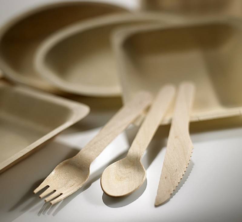 100 cuchillos desechables de madera de abedul de 16 cm.